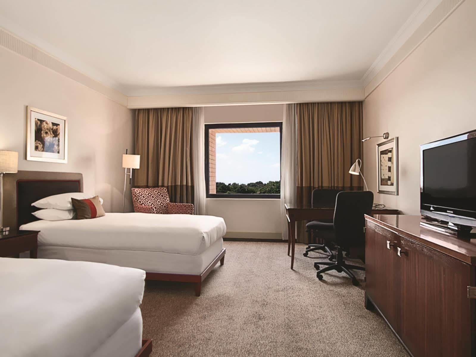 Hyatt Regency Johannesburg Exterior photo